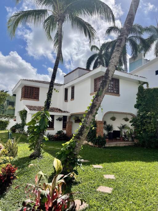 Beautiful Jungle House On A Strategic Location Villa Cancun Bagian luar foto
